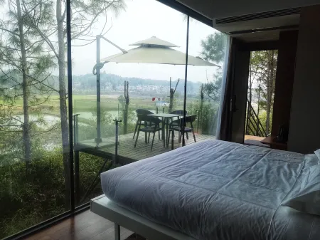 Xiao Senlin Resort Hotel