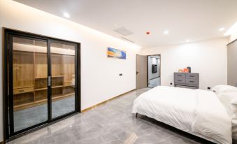 Liuba Zibai Kangyang Hotel