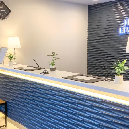 HOTEL LiVEMAX OKAYAMA-WEST Отели рядом с достопримечательностью «Momotaro Statue»