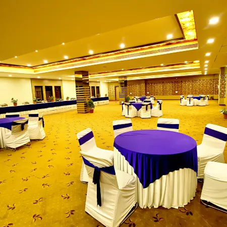 Solaris Hotel and Club