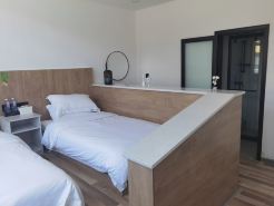Delingha Xingwangge · Wangshan Courtyard Homestay (Olympic Plaza)