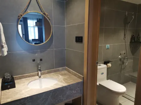 Maishang City Hotel (Baishazhou Branch) Отели рядом с достопримечательностью «Hunan Technical College of Railway High-speed»