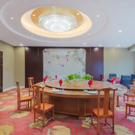 Vienna Hotel (Xinxian store)