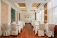 Gilleteng Shangri-La Hotel (Dukezong Ancient City Longtan North Road) - Business