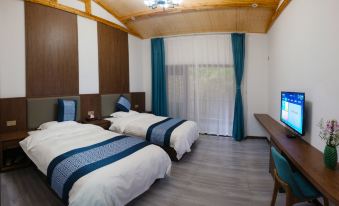 Wufeng Liziping Eco Hotel