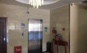 Lingbowan Hotel (Xiamen University Xiang'an Campus)