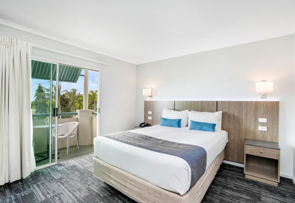 케언스 쉐리단 호텔의 외관 또는 수영장