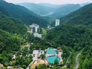 Xinfeng Utop Spring Primeval Forest Resorts