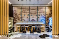 鉑曼假日酒店