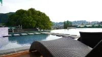 Xiangxi Grand Hotel - Rooftop Pools