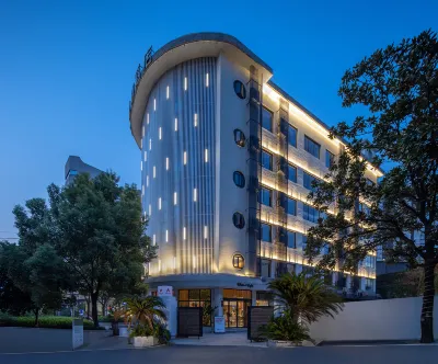 Allure Hotel Hotels in CSUFT/CSUST