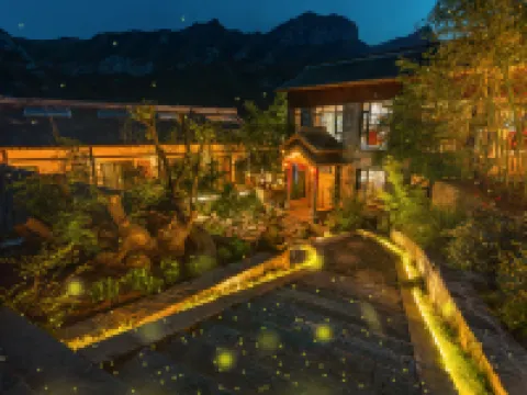 Yuntaishan Puju Lakeside Homestay فنادق في شيو وو