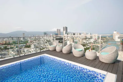 Calix Hotel Da Nang