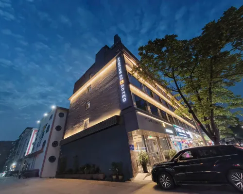 HomeInnSelected (Guangzhou International Financial City Olympic Sports Center Branch) Eksterior Photos