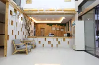 Cloud Song courtyard