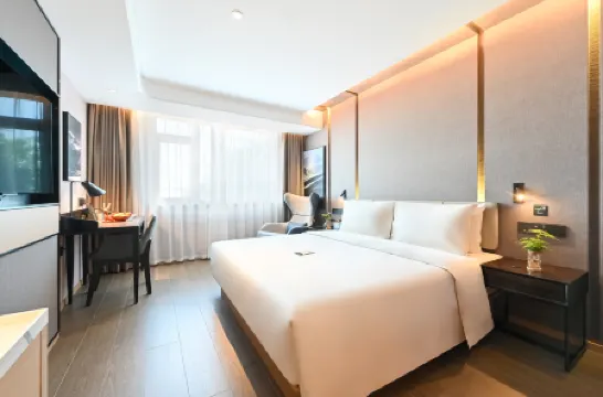 Beijing Gulou Houhai Atour Hotel