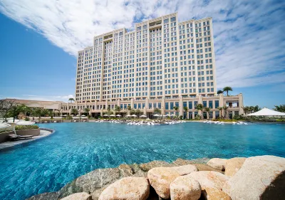 Holiday Inn Resort Ho Tram Beach Các khách sạn gần Hồ Bà Tô