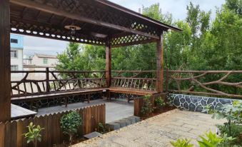 Shiping Qingfeng Lake Boutique B&B