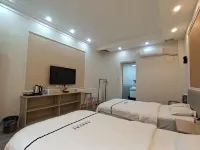 Zhijiang XURUI Business Hotel