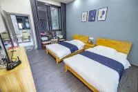 Qingcheng Mountain Banshan Bianxia Homestay