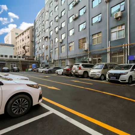 Qiqi L Hotel (Yucheng New Bus Station)