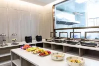 Yulin Yiju Hotel (Train Station Branch)