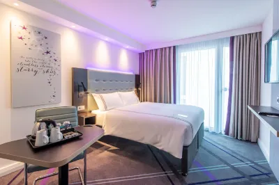 Premier Inn Stuttgart City Center Hotel Các khách sạn gần Stuttgart City Library