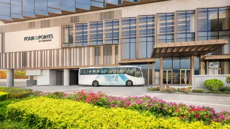 Four Points by Sheraton Hong Kong Tung Chung