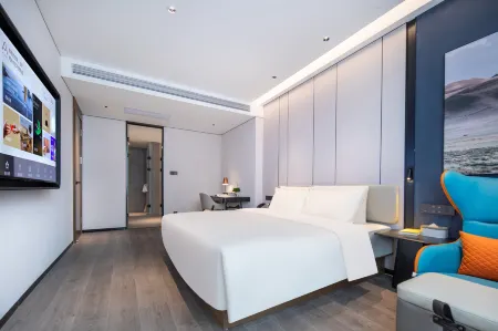 Atour Hotel Qingdao May Fourth Square Hong Kong Middle Road
