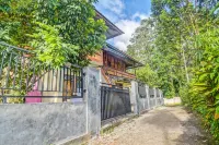 Spot on 91799 Sosonopan Homestay Near Lantamal VIII Manado Hotels in Mapanget