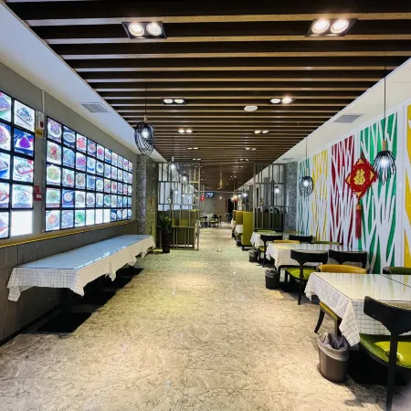 Yangguang Huacheng Hotel