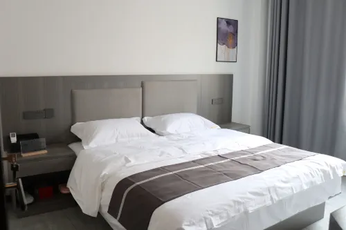 Baoshan Yunxuan Hotel (High-speed Railway Station)