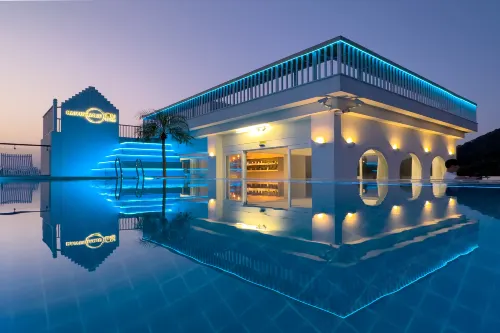 Dongshan Island Haiyu Shanju - Infinity Pools