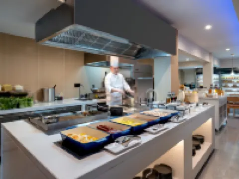 CYBO Station SSAW Shangpin Hotel Luohu Shenzhen Hotels in Shenzhen
