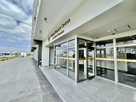 Coral Palace Onna by Sunset Avenue Отели рядом с достопримечательностью «National Institute of Information and Communications Technology Okinawa Electromagnetic Wave Technol»