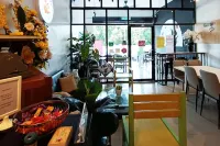 GLOW HOTEL Hotels in Mentakab