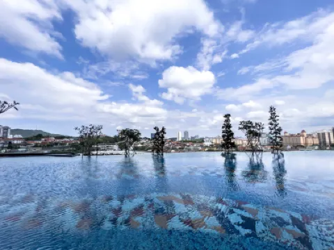 Arte Cheras Luxury Suites Hotels near Charis Christian Centre