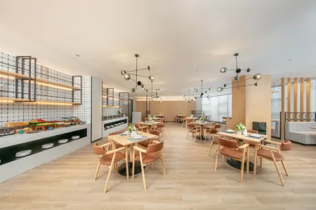 Country Inn & Suites by Radisson Hotel (Guangan Huayingshan)