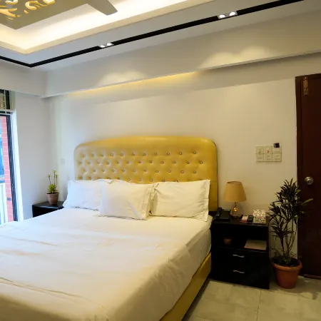Xpressmall Hotel Near Dhaka Airport