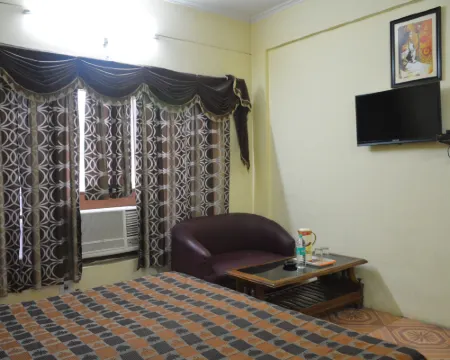 Mansarover Hotel & Banquets Hotels in Bareilly