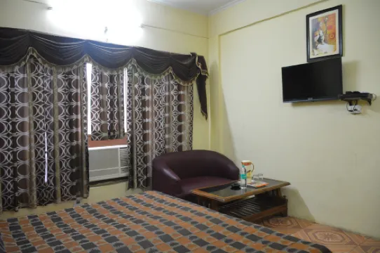 Mansarover Hotel & Banquets