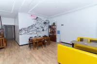 Jiahe Homestay (Emeishan Tourism Passenger Transport Center Baoguosi Station)