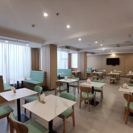 Haiyuewan Hotel (Shanwei Haifeng Passenger Transport Terminal)