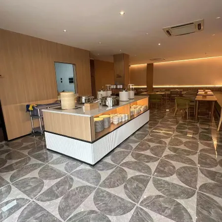 HUAYUEJINGZHIHOTEL