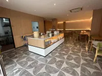 HUAYUEJINGZHIHOTEL