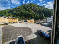 Geladandong Hotel - موقف سيارات