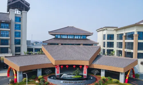 Clam Town Seawater Hot Spring Resort Hotel