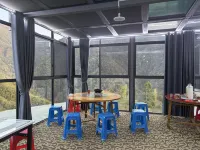 Longquan Colorful Carp Hotel
