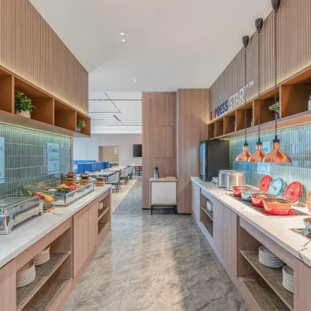 Lakeinn Hotel Yangzhou