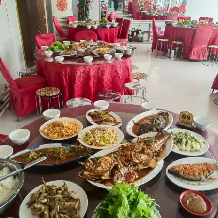 Chagan Lake Town Yipin Tianxia Fishing Lodge